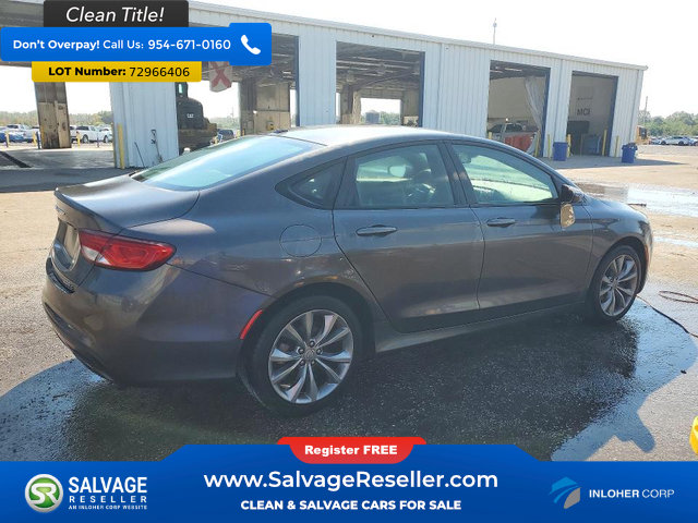 Used 2015 Chrysler 200 S w/ Comfort Group FWD image 4