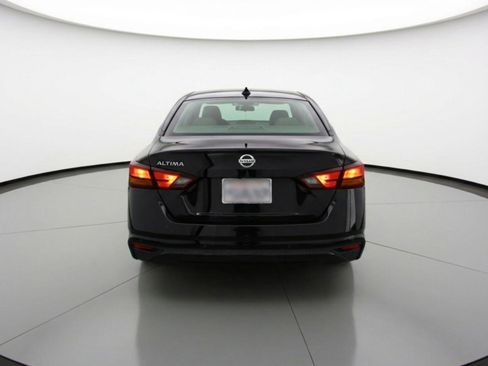 Used 2025 Nissan Altima 2.5 SV image 7