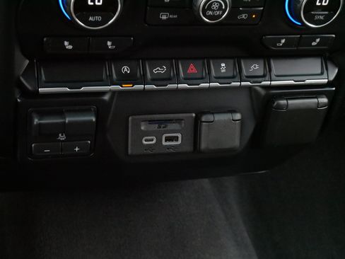 Used 2021 Chevrolet Silverado 1500 LT w/ All Star Edition Plus AWD/4WD image 24