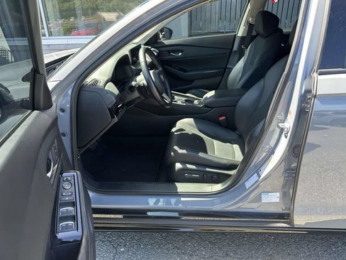 Used 2023 Honda Accord Touring image 17