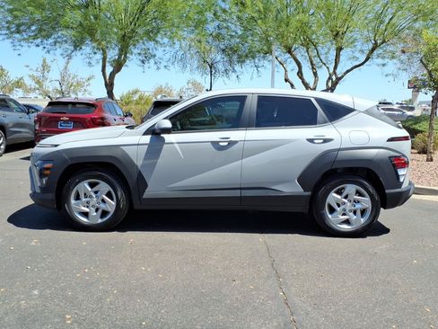Used 2026 Hyundai Kona SE FWD image 2