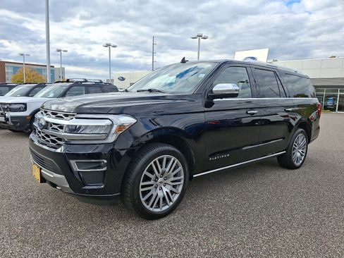 Certified 2022 Ford Expedition Max Platinum image 4