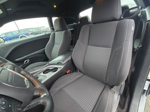 Used 2017 Dodge Challenger SXT w/ Sound Group image 21