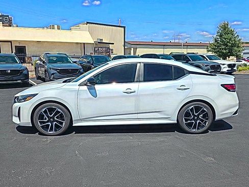 Used 2024 Nissan Sentra SR FWD image 4
