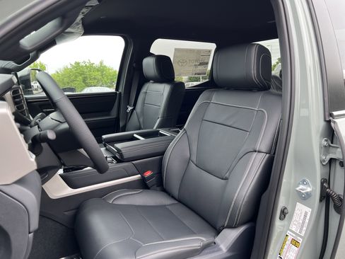 New 2026 Toyota Tundra Limited AWD/4WD image 14