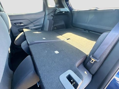 Used 2025 Nissan Kicks SV image 28