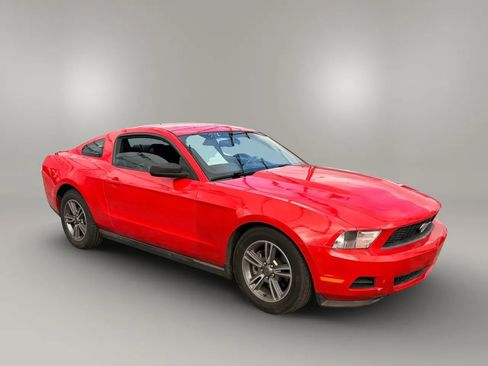 Used 2012 Ford Mustang Premium RWD image 2