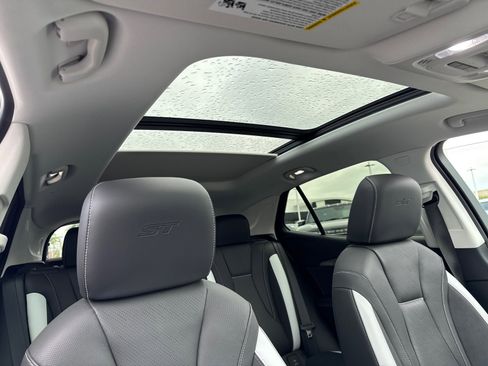 New 2025 Buick Envision Sport Touring image 17