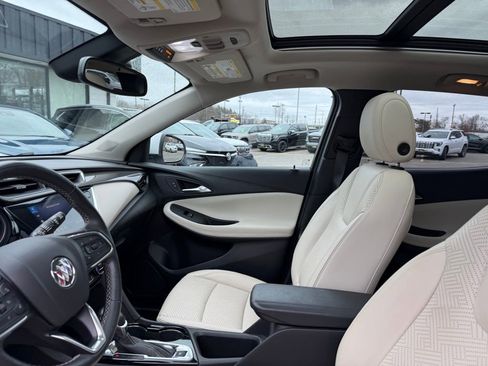 Certified 2021 Buick Encore GX Essence w/ Advanced Technology Package AWD/4WD image 18