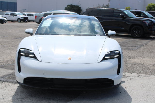 Used 2020 Porsche Taycan 4S AWD/4WD image 2