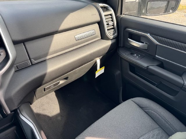 New 2027 RAM 3500 Big Horn AWD/4WD image 17
