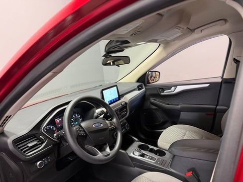 Used 2020 Ford Escape SE FWD image 17