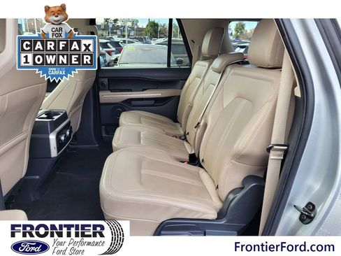 Used 2023 Ford Expedition Max Limited image 9