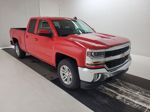 Used 2019 Chevrolet Silverado 1500 LT w/ All Star Edition image 13