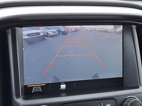 Used 2022 Chevrolet Colorado ZR2 image 17