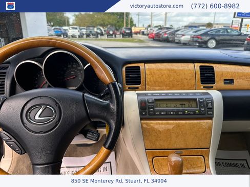 Used 2003 Lexus SC 430 Convertible image 24