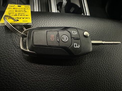 Used 2019 Ford F150 XLT w/ Equipment Group 302A Luxury AWD/4WD image 14
