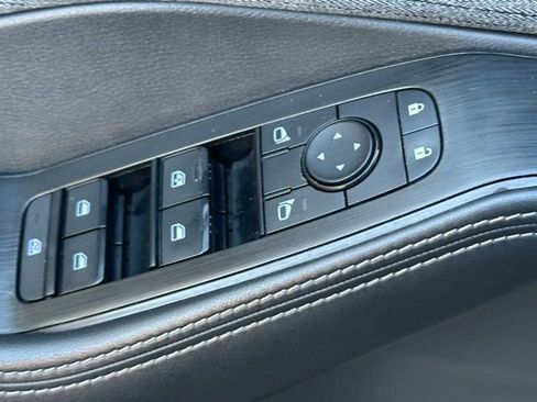 Used 2021 Nissan Rogue SV image 22