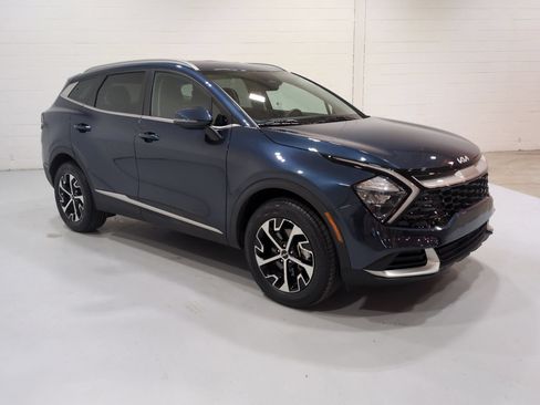 Certified 2023 Kia Sportage EX AWD/4WD image 2