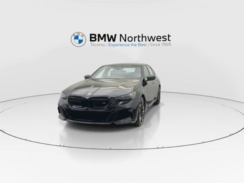 New 2026 BMW i5 w/ Executive Package AWD/4WD image 8