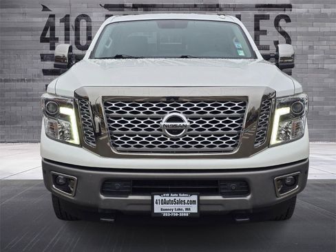 Used 2019 Nissan Titan Platinum Reserve w/ Platinum Utility Package image 5