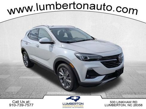Used 2023 Buick Encore GX Essence w/ Experience Buick Package FWD image 1