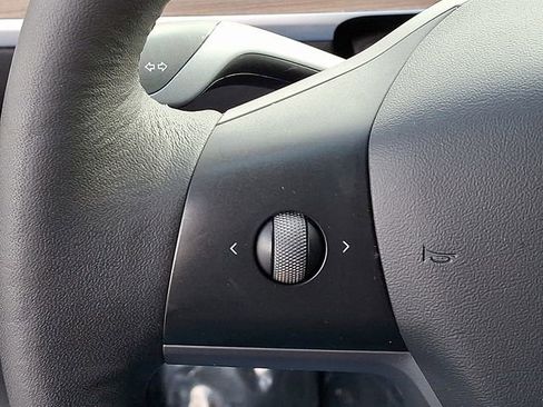 Used 2022 Tesla Model 3 Long Range image 34