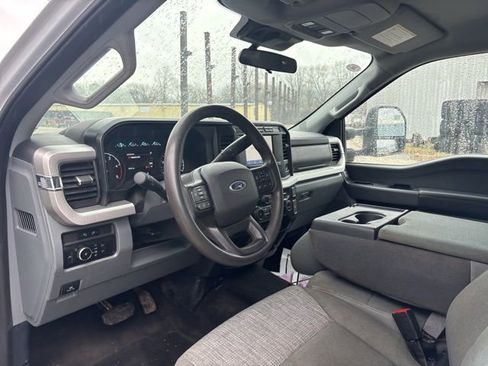Used 2024 Ford F250 XLT w/ FX4 Off-Road Package image 11
