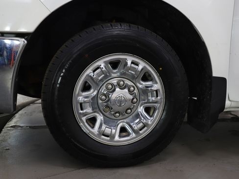 Used 2020 Nissan NV 3500 SL image 29