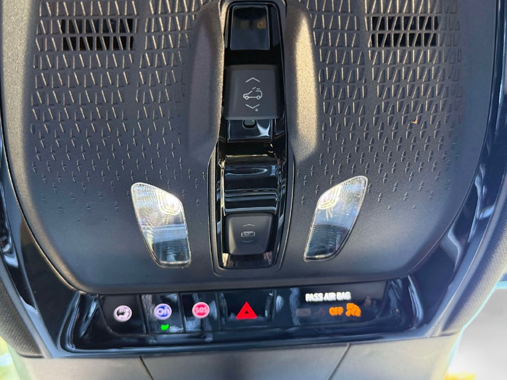 Used 2025 Cadillac Lyriq Sport w/ Nappa Leather Package AWD/4WD image 28