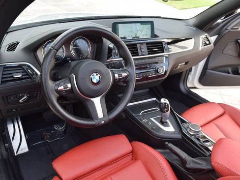 Used 2021 BMW 230i xDrive Convertible AWD/4WD image 46