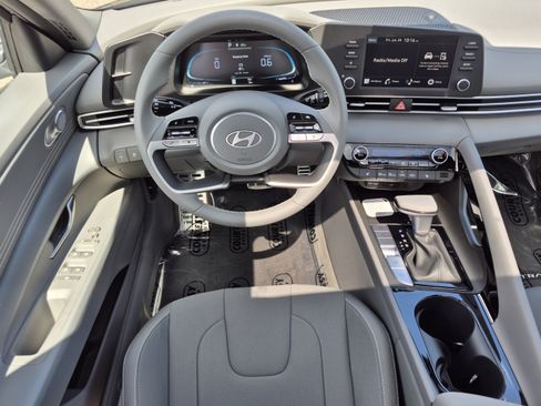 New 2026 Hyundai Elantra SEL Sport Premium FWD image 13