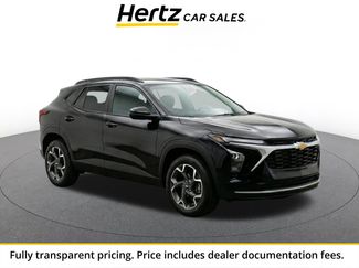 Used 2025 Chevrolet Trax LT w/ LT Convenience Package FWD video 1