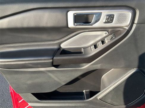 Used 2020 Ford Explorer ST w/ Premium Technology Package image 11