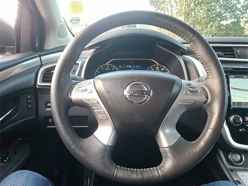 Used 2018 Nissan Murano SL image 19