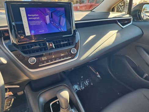 Used 2024 Toyota Corolla LE image 14