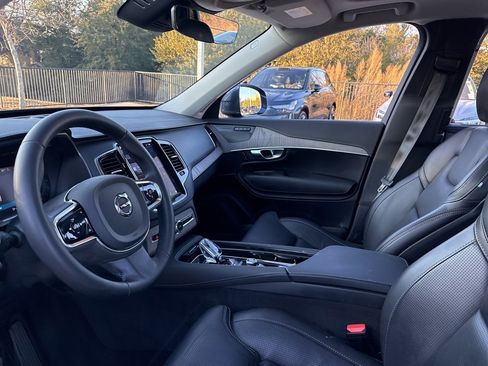 Certified 2024 Volvo XC90 B6 Ultimate image 19
