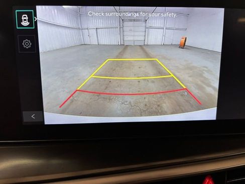 Used 2025 Kia Sorento S w/ Panoramic Sunroof Package FWD image 14
