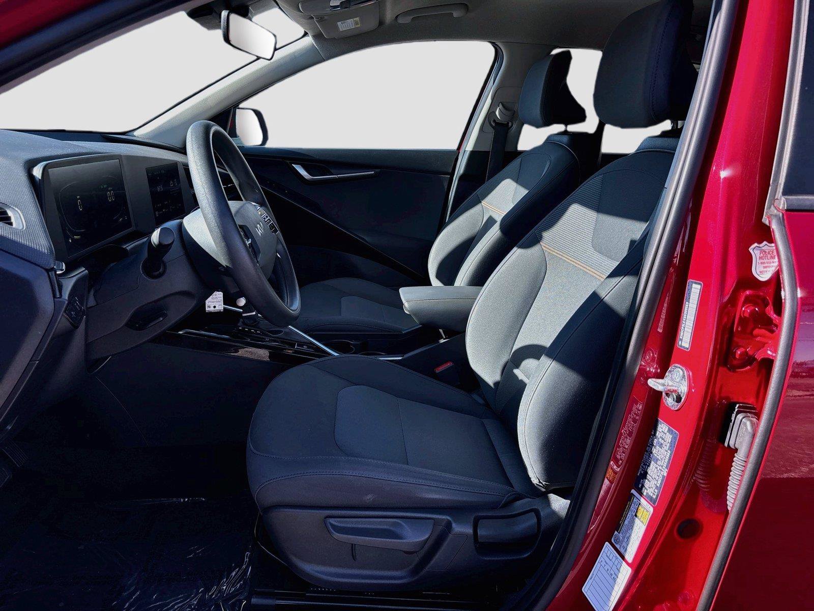 Used 2025 Kia Niro LX FWD image 22