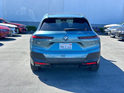 Used 2023 BMW iX xDrive50 AWD/4WD image 4