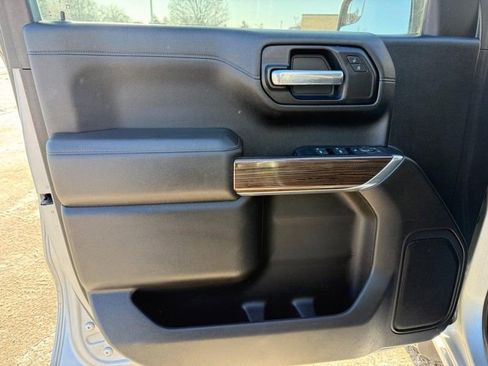 Used 2020 Chevrolet Silverado 1500 LT image 19