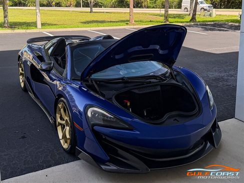 Used 2020 McLaren 600LT Spider RWD image 35