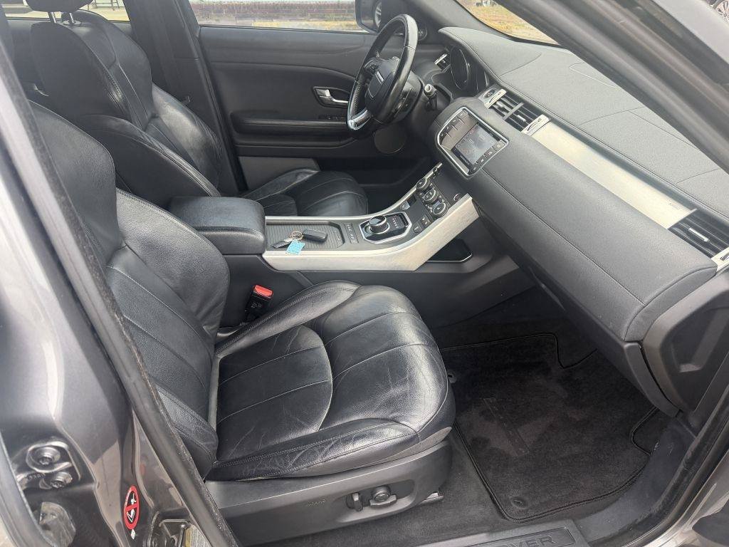 Used 2017 Land Rover Range Rover Evoque SE AWD/4WD image 10