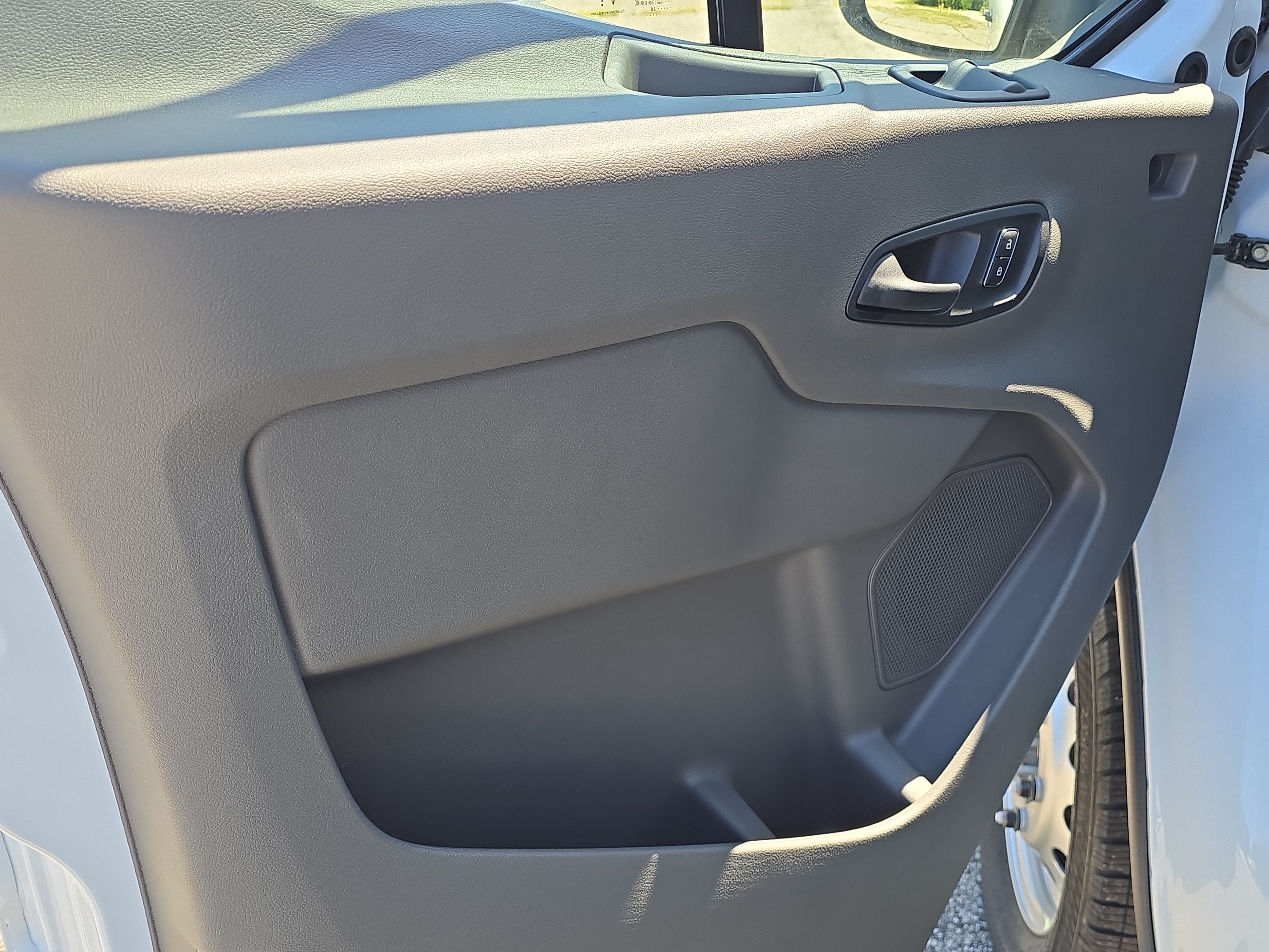 New 2026 Ford Transit 350 148 High Roof RWD image 8