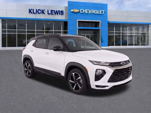 Used 2023 Chevrolet TrailBlazer RS w/ Sun and Liftgate Package AWD/4WD image 1