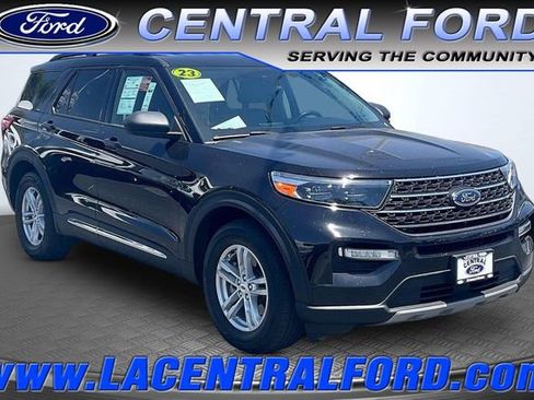 Used 2023 Ford Explorer XLT w/ Equipment Group 202A RWD image 1