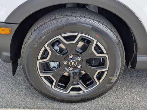 New 2026 Ford Bronco Sport Outer Banks AWD/4WD image 13
