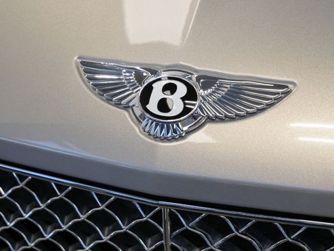 Used 2021 Bentley Bentayga Hybrid -Mulliner Driving Speci image 53