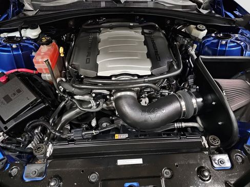 Used 2018 Chevrolet Camaro SS image 22