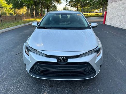 Used 2023 Toyota Corolla LE image 8